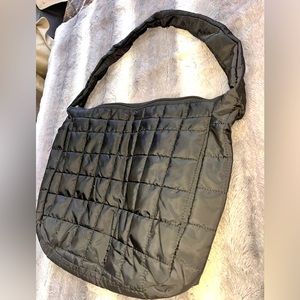 Puffy quilted shoulder bag